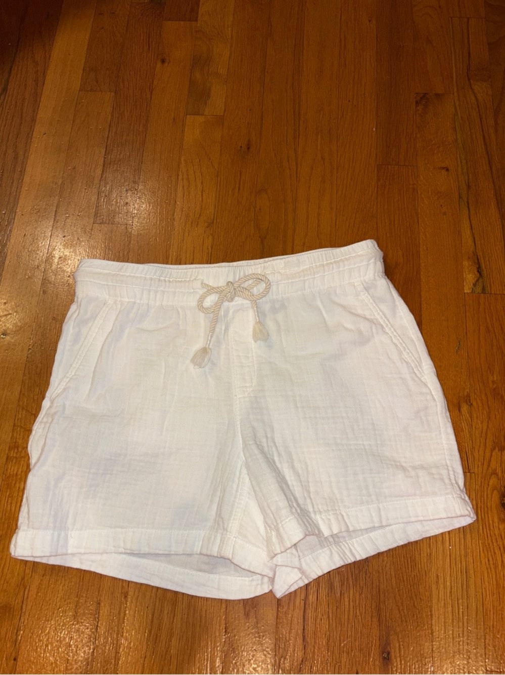 Old Navy White Drawstring Cotton Shorts Front & Back Pockets Medium